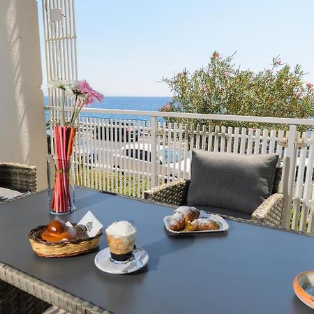 Marina D'Agro Residence Санта-Тереза-ди-Рива Экстерьер фото
